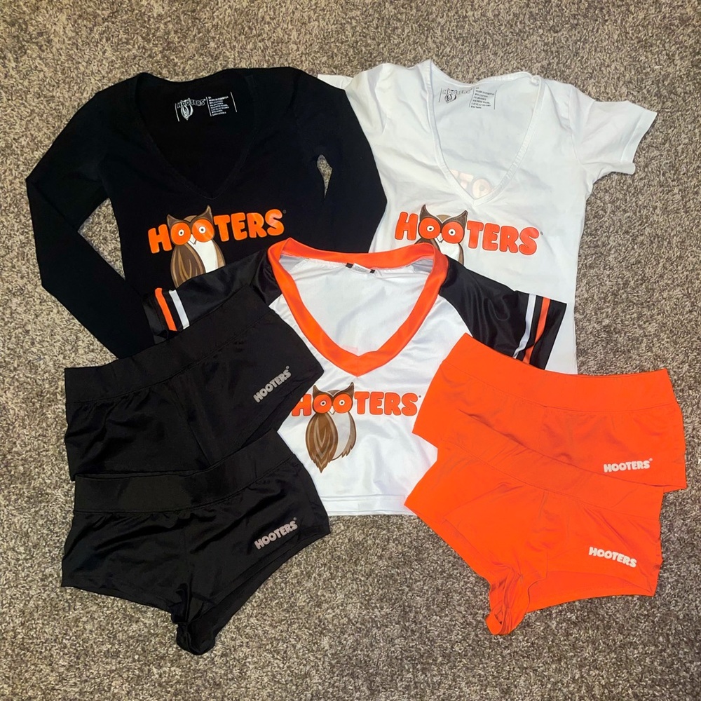 Hooters authentic uniform